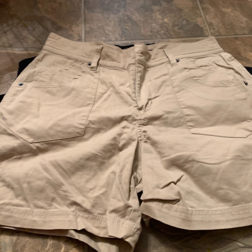 Lady’s shorts